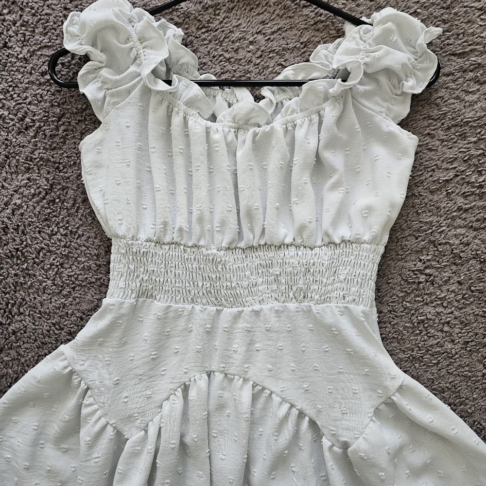 ⭐️4/$10-Elegant White Ruffle Women's Dress - Picture 4 of 6